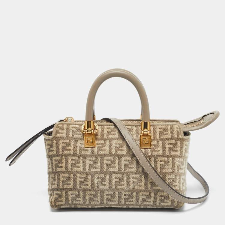 ☆FENDI☆ BY THE WAY MINI 2wayバッグ BEIGE♪ Fendi By the Way Mini 2Way Shoulder Bag Pink Beige Leather