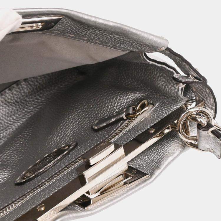 Pre Owned Fendi Peekaboo Silver Leather Handbag