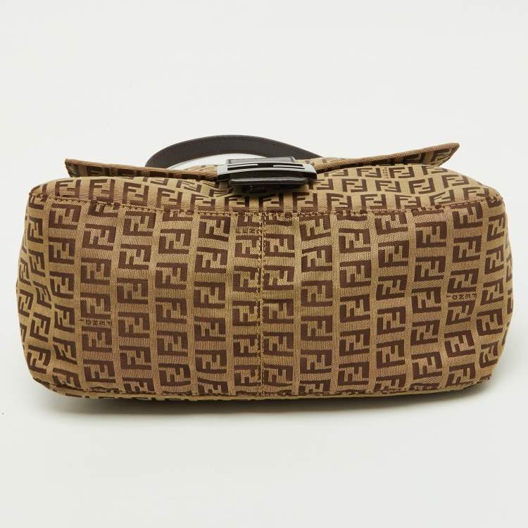 Pre Owned Fendi Beige/Brown Zucchino Canvas and Leather Mama Baguette Bag