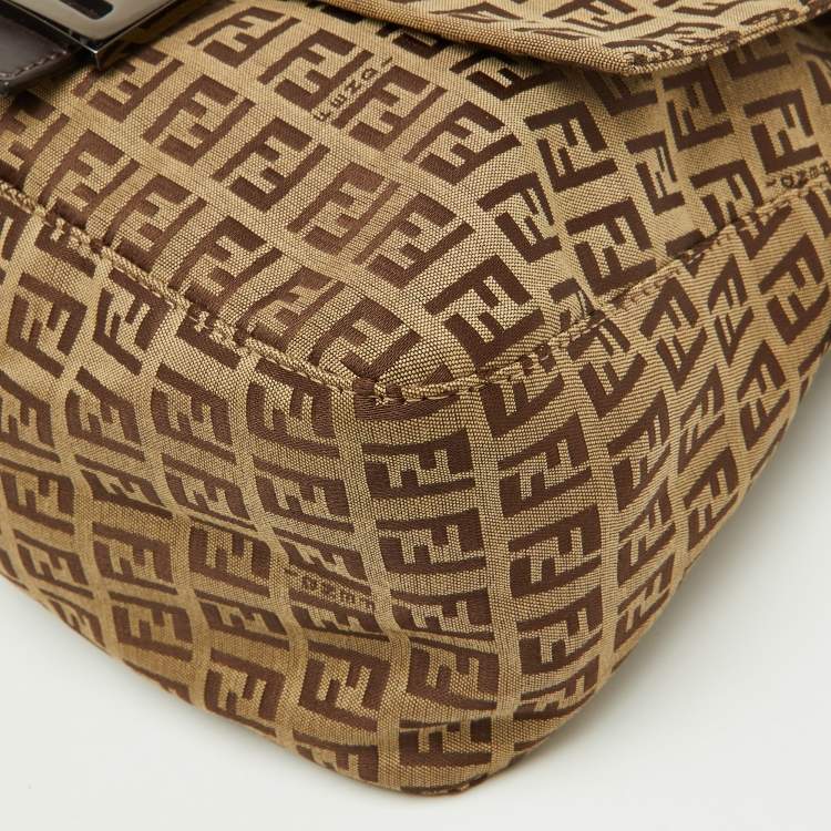 Pre Owned Fendi Beige/Brown Zucchino Canvas and Leather Mama Baguette Bag