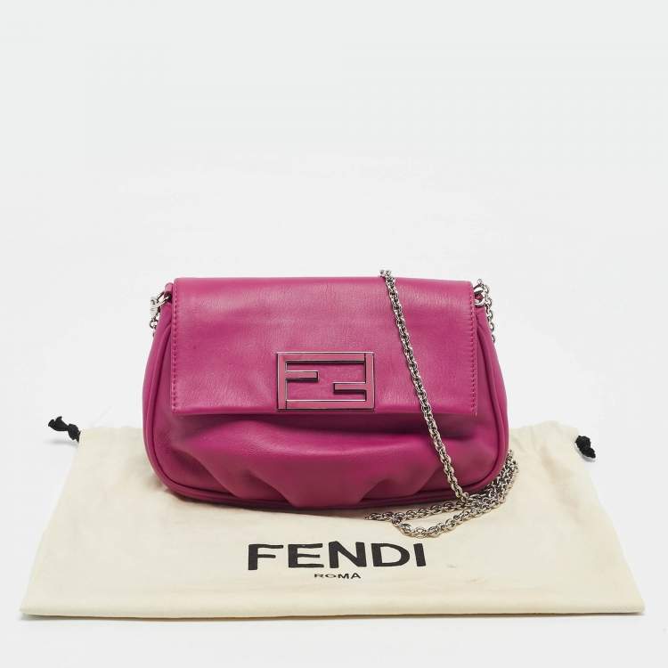 Pre Owned Fendi Pink Leather Fendista Pochette Crossbody Bag