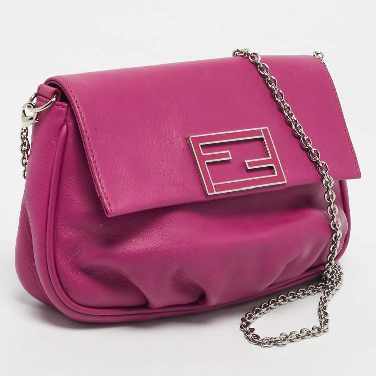 Pre Owned Fendi Pink Leather Fendista Pochette Crossbody Bag