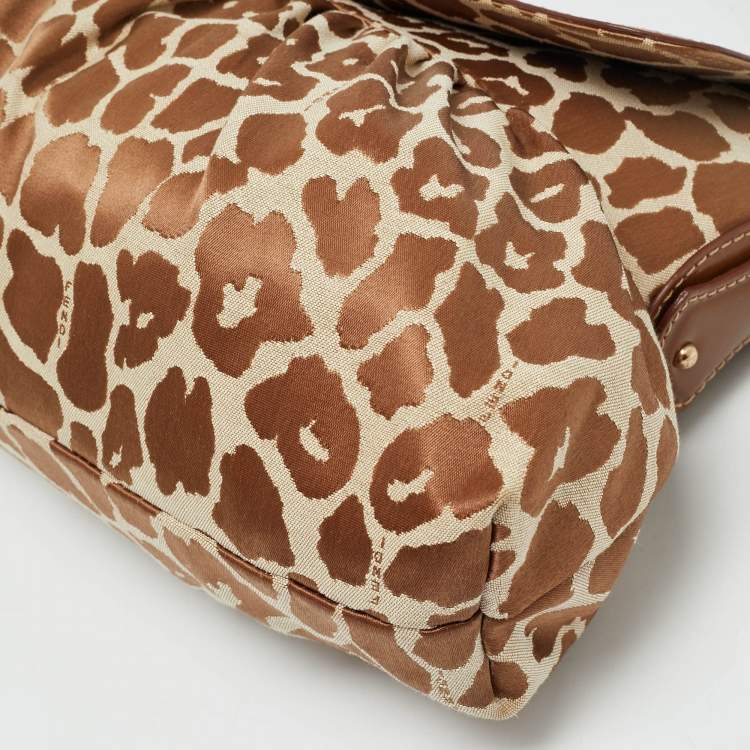 Pre Owned Fendi Brown Giraffe Print Canvas Medium Chef Shoulder Bag