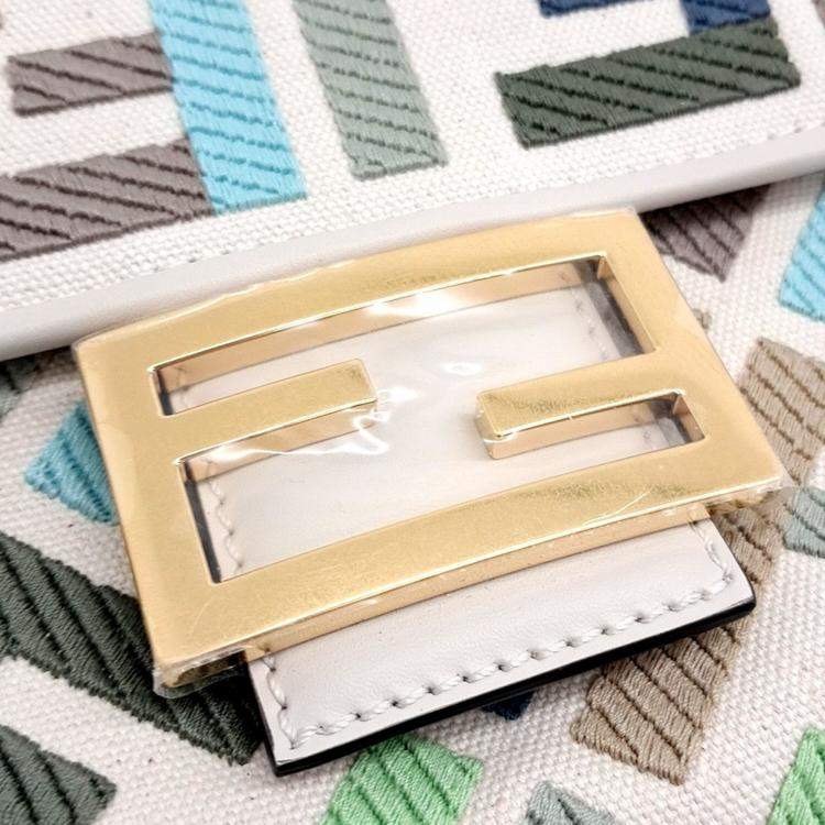 مملوكة مسبقًا Fendi Multicolor Fabric Baguette Bag