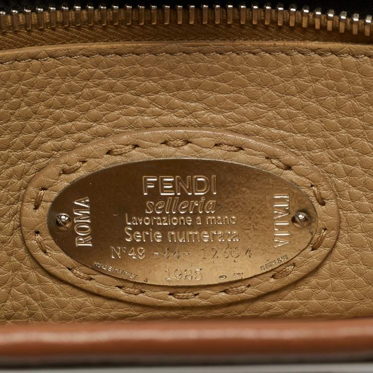 Pre Owned Fendi Brown Leather Medium Peekaboo Top Handle Bag