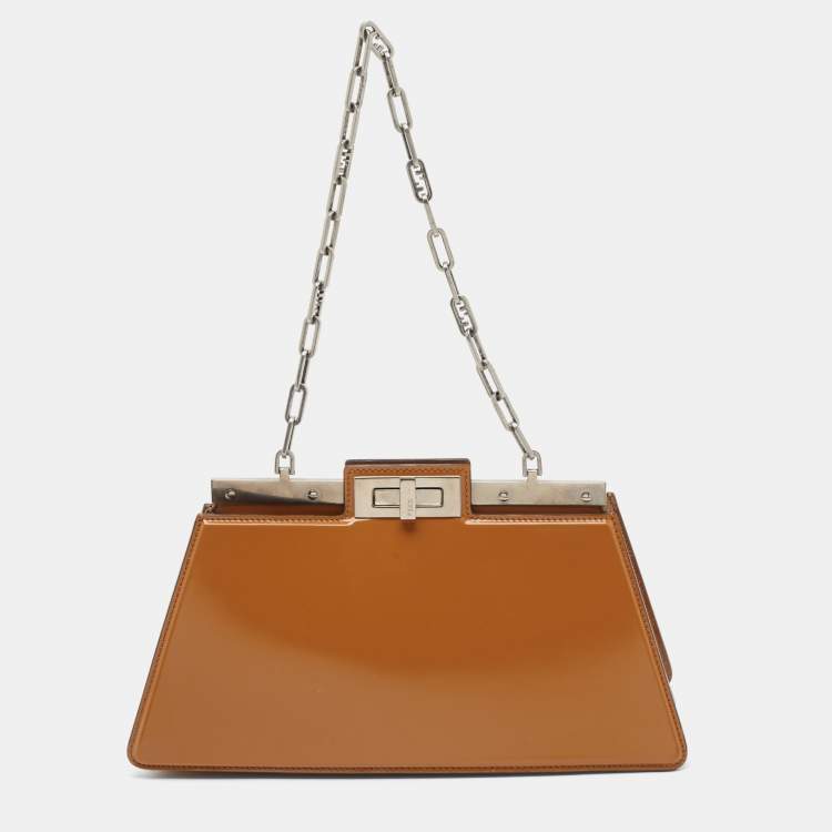 Pre Owned Fendi Green Glossy Leather Medium Peekaboo Cut Bag