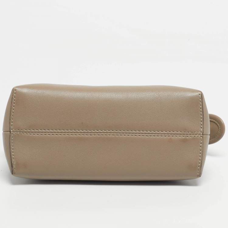 Pre Owned Fendi Beige Leather Mini By The Way Crossbody Bag