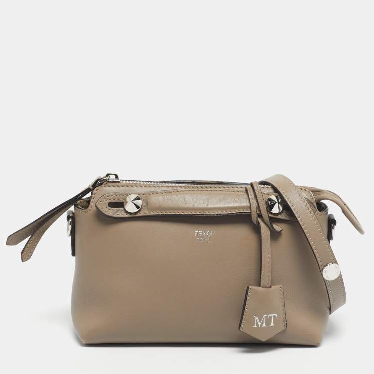 Pre Owned Fendi Beige Leather Mini By The Way Crossbody Bag