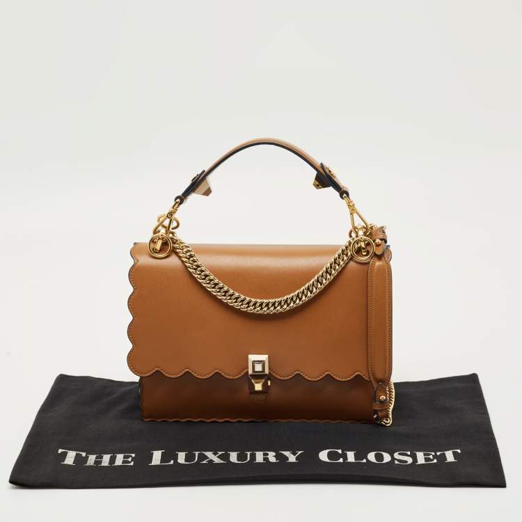 Pre Owned Fendi Brown Leather Medium Scalloped Kan I Shoulder Bag