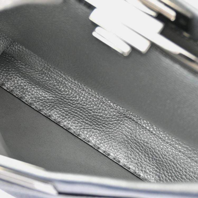 Pre Owned Fendi Silver Leather Peekaboo 2way Handbag