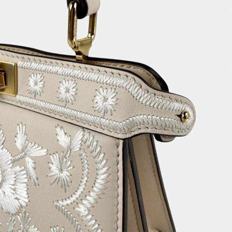 Pre Owned Fendi Peekaboo I See U Petite Leather Shoulder Bag In Light Beige