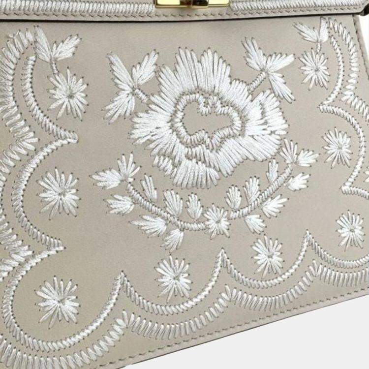 Pre Owned Fendi Peekaboo I See U Petite Leather Shoulder Bag In Light Beige