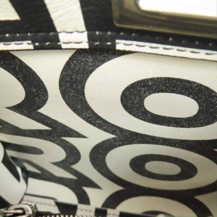 Pre Owned Fendi Peekaboo Black/White Calfskin Handbag