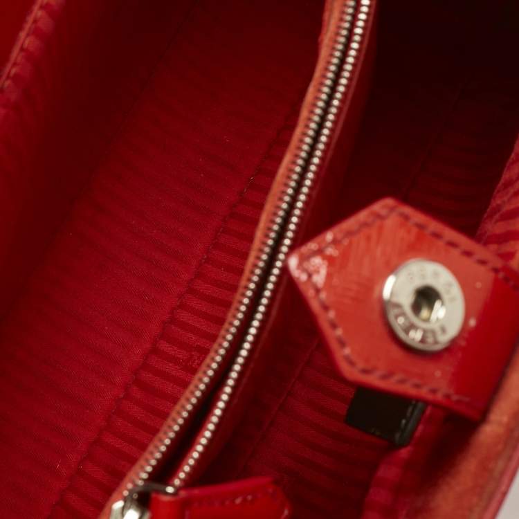 Pre Owned Fendi Red patent Leather Petite 2Jours Tote