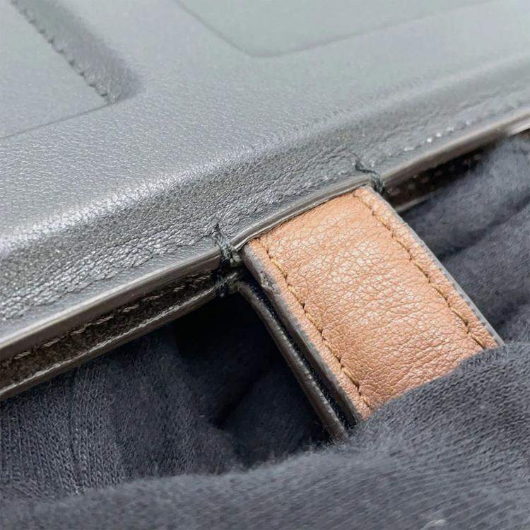 Pre Owned Fendi Flip Medium Tote Brown/Black Leather Size Medium