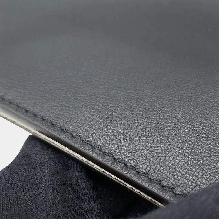 Pre Owned Fendi Flip Medium Tote Brown/Black Leather Size Medium