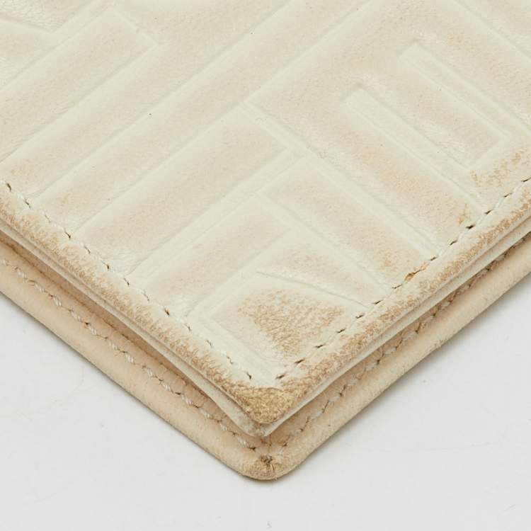 Pre Owned Fendi White Embossed Leather Chain Clutch Bag