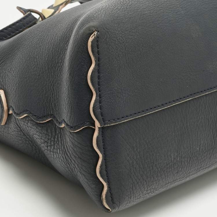 Pre Owned Fendi Navy Blue Leather Medium By The Way Scalloped Bag