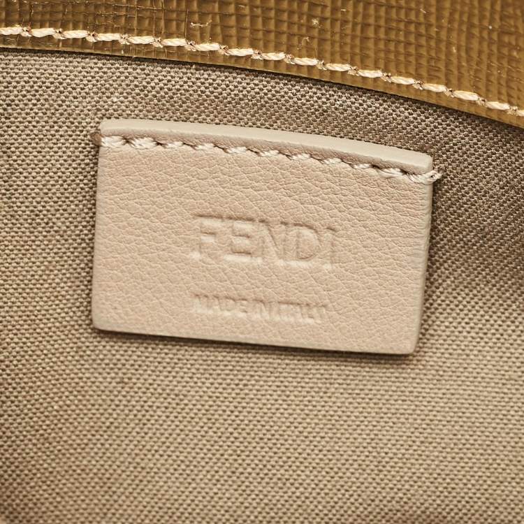 Pre Owned محفظة فندي سلسلة أنبوب جلد سوداء