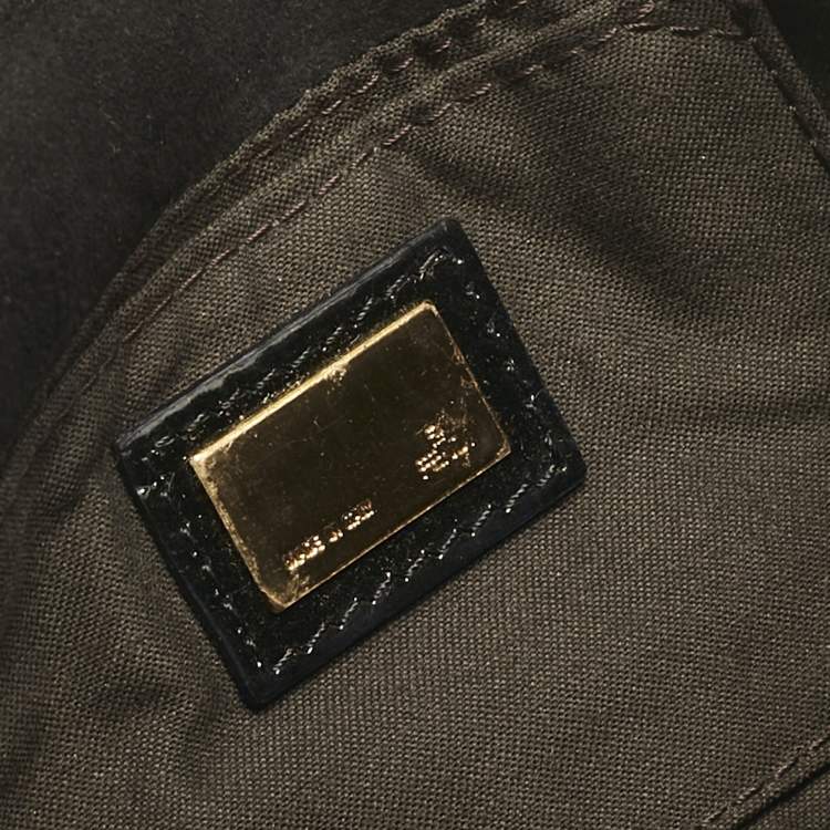 Pre Owned Fendi Black Patent Leather Baguette Clutch