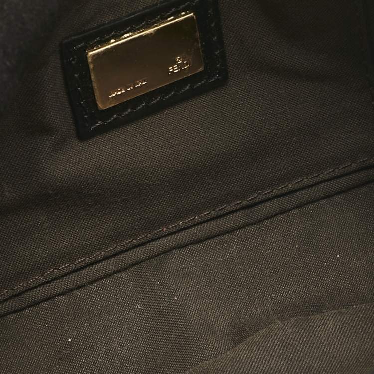 Pre Owned Fendi Black Patent Leather Baguette Clutch