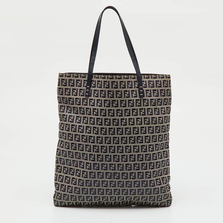 Pre Owned Fendi Navy Blue/Beige Zucchino Canvas and Leather Vintage Shopper Tote