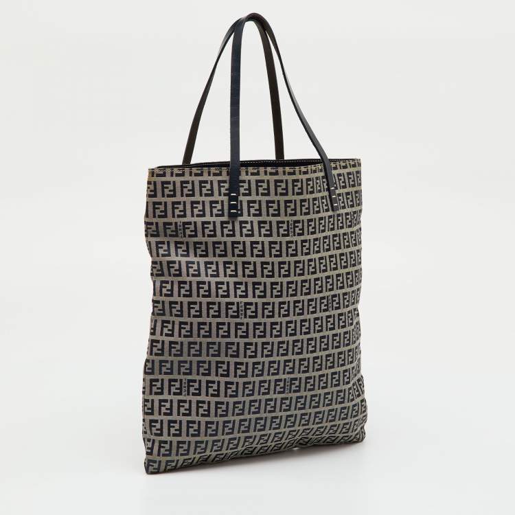 Pre Owned Fendi Navy Blue/Beige Zucchino Canvas and Leather Vintage Shopper Tote