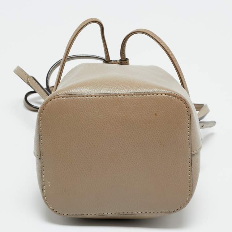 Pre Owned Fendi Grey Leather Mini Mon Tresor Bucket Bag