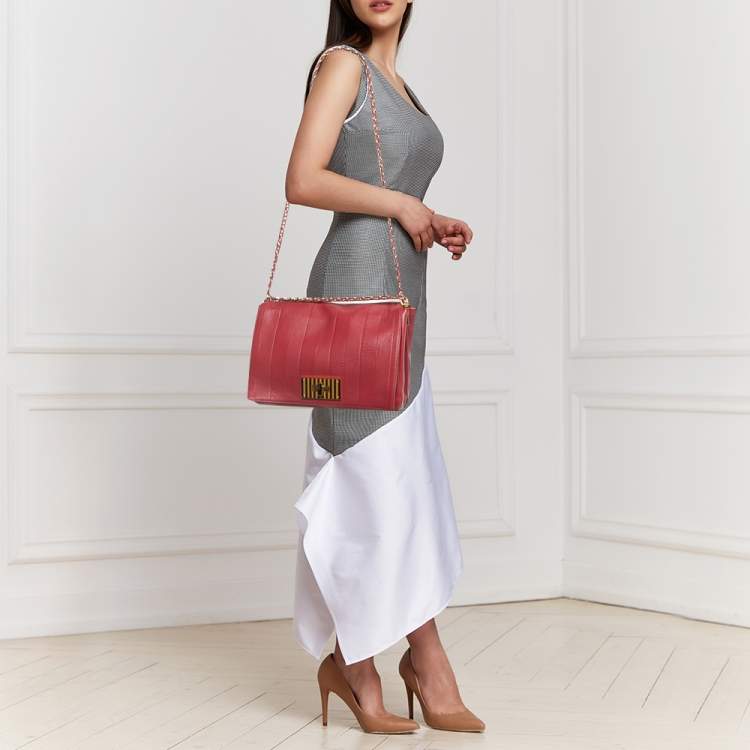 Pre Owned Fendi Red Pequin Embossed Leather Large Claudia Shoulder Bag