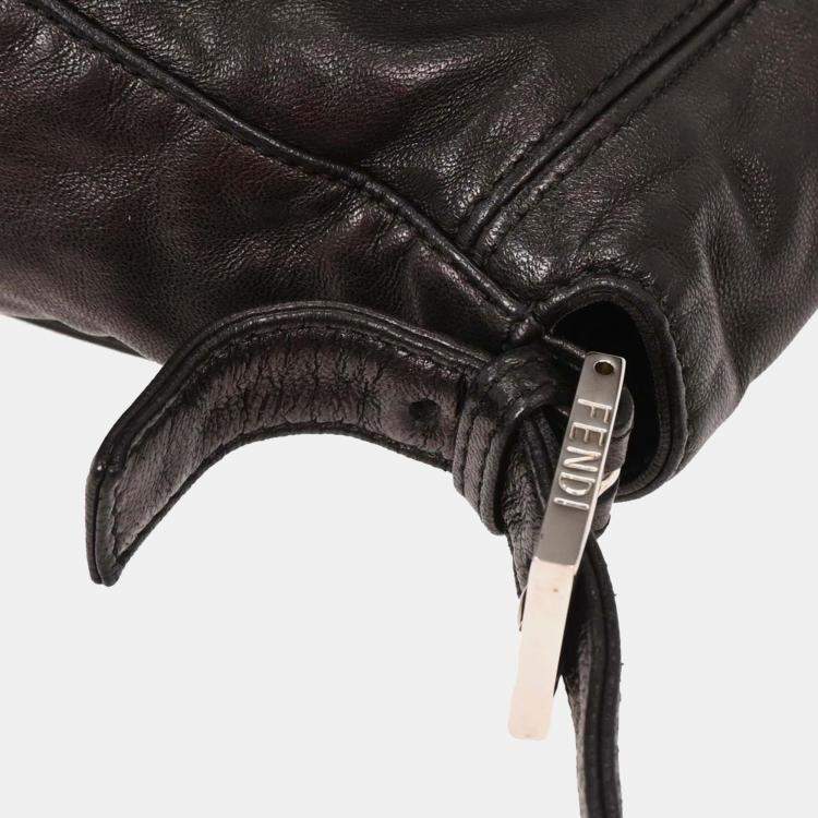 مملوكة مسبقًا Fendi Black Lambskin Baguette Mamma Handbag