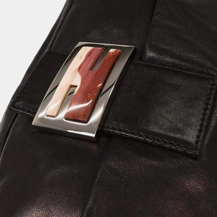 مملوكة مسبقًا Fendi Black Lambskin Baguette Mamma Handbag