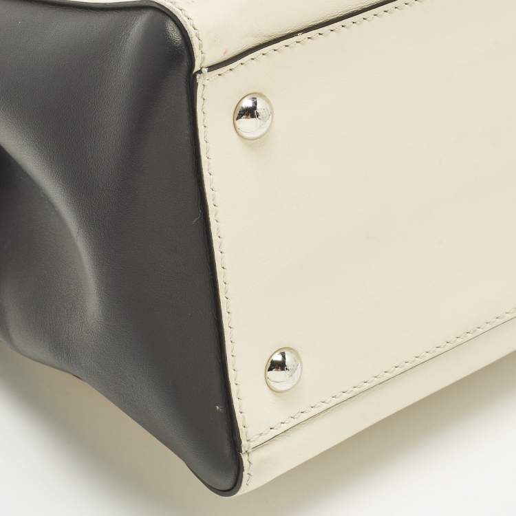 Pre Owned Fendi Dotcom Whipstitched Large Off White/Black Leather Top Handle Bag