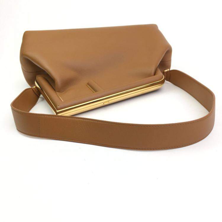 مملوكة مسبقًا Fendi Medium Brown Calfskin First Clutch