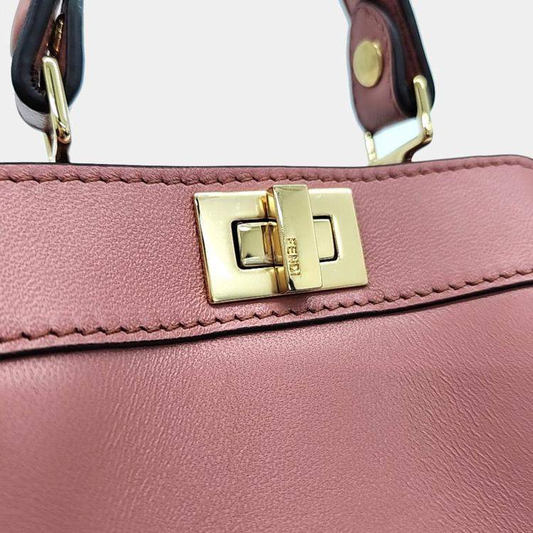 مملوكة مسبقًا Fendi Leather Nano Peekaboo Crossbody Bag