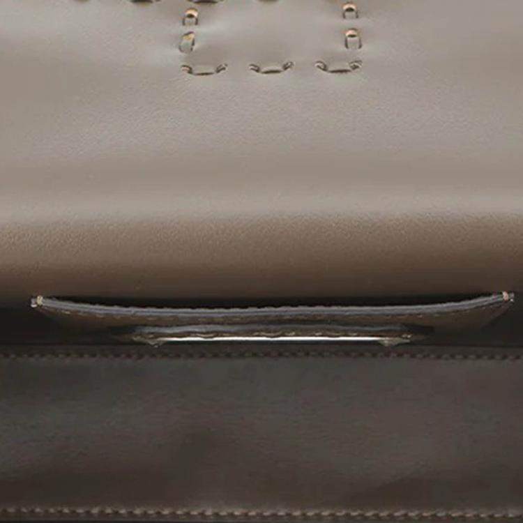 Pre Owned Fendi Baguette Selleria 2-Way Chain Shoulder Bag Khaki Leather Size Mini