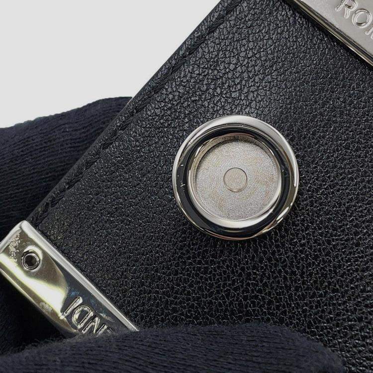 Pre Owned Fendi Marc Jacobs Collaboration Baguette Phone Pouch Black/White Leather