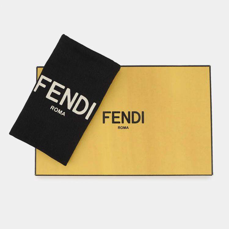 Pre Owned Fendi Marc Jacobs Collaboration Baguette Phone Pouch Black/White Leather