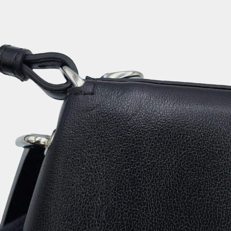 Pre Owned Fendi Marc Jacobs Collaboration Baguette Phone Pouch Black/White Leather