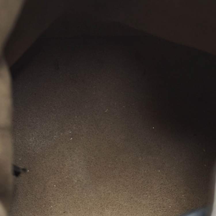 Pre Owned Fendi Mon Tresor Mini Navy Blue Leather Bucket Bag