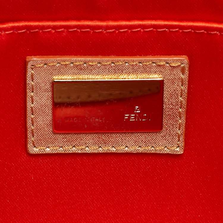 Pre Owned Fendi Mia Gold Shimmer Leather Chain Clutch