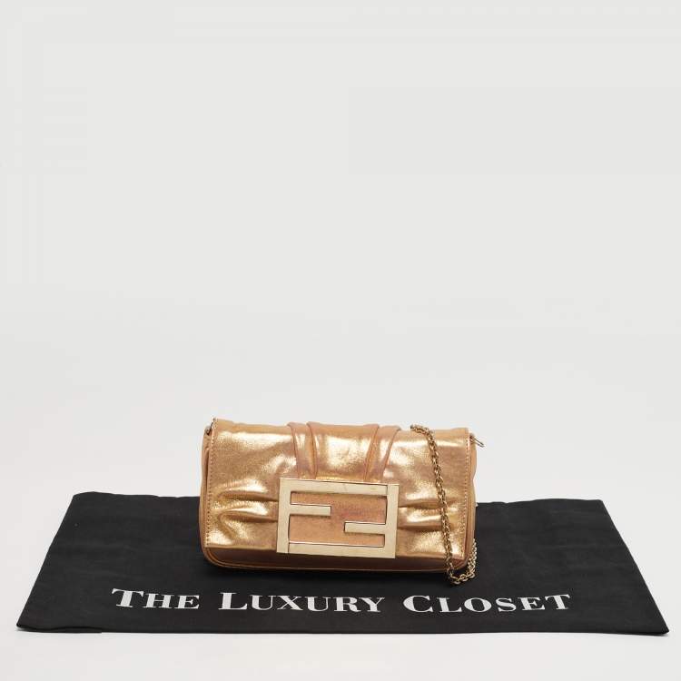 Pre Owned Fendi Mia Gold Shimmer Leather Chain Clutch