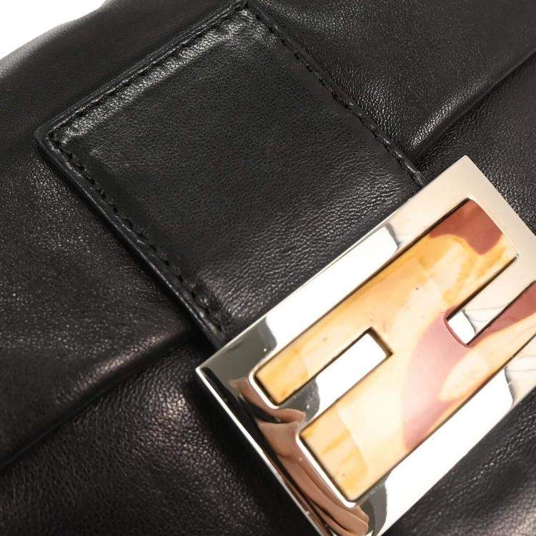 مملوكة مسبقًا Fendi Baguette Black Leather Shoulder Bag