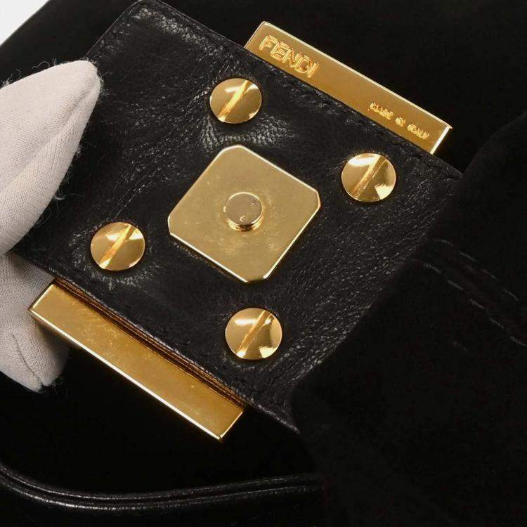 مملوكة مسبقًا Fendi Mamma Baguette Black Suede Shoulder Bag