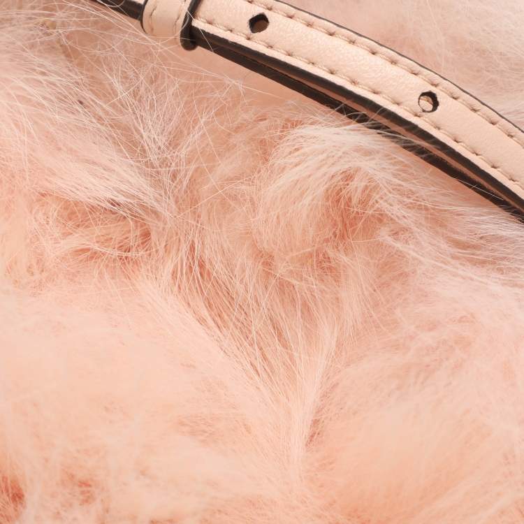 مملوكة مسبقًا Fendi Pink For Fur and Leather Small First Clutch