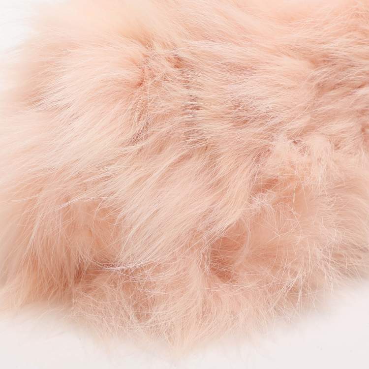 مملوكة مسبقًا Fendi Pink For Fur and Leather Small First Clutch