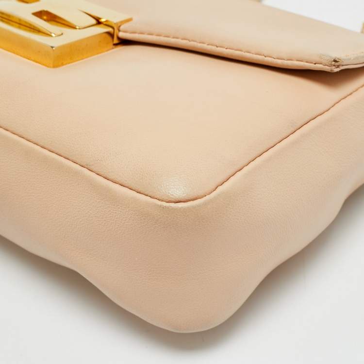 Pre Owned Fendi Be Baguette Mini Peach Leather Shoulder Bag