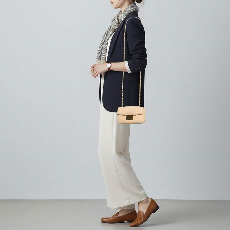 Pre Owned Fendi Be Baguette Mini Peach Leather Shoulder Bag