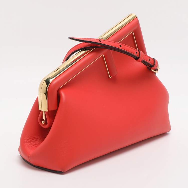 Pre Owned Fendi Fendi First Small Red Leather Clutches