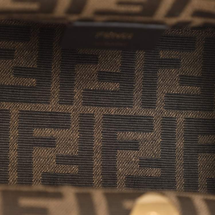 Pre Owned Fendi Fendi First Small Red Leather Clutches