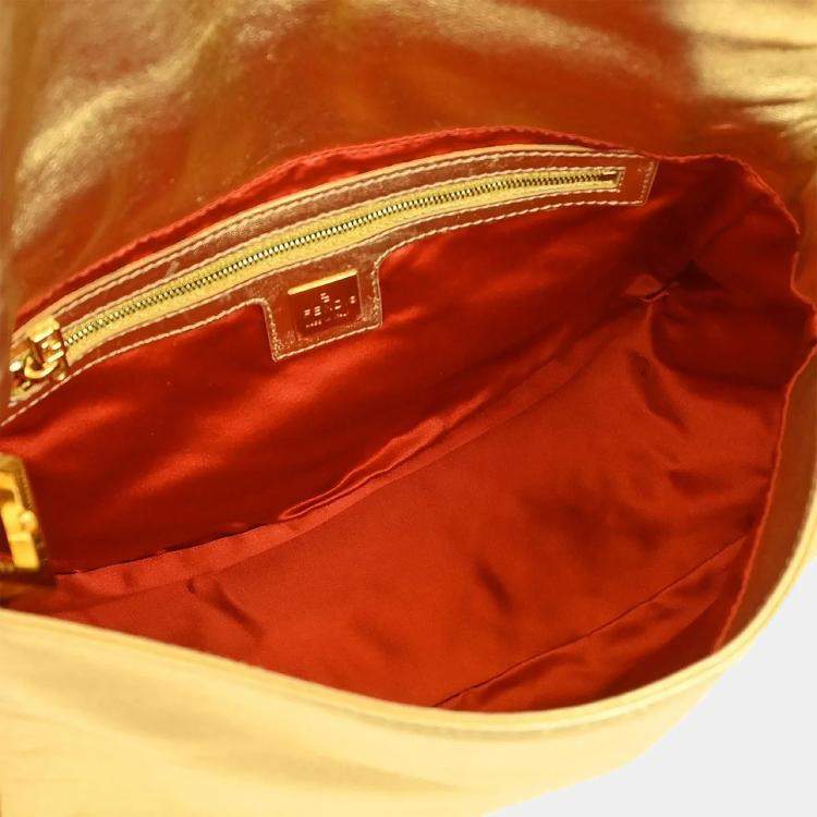 Pre Owned Fendi Gold Lambskin Mamma Baguette Handbag